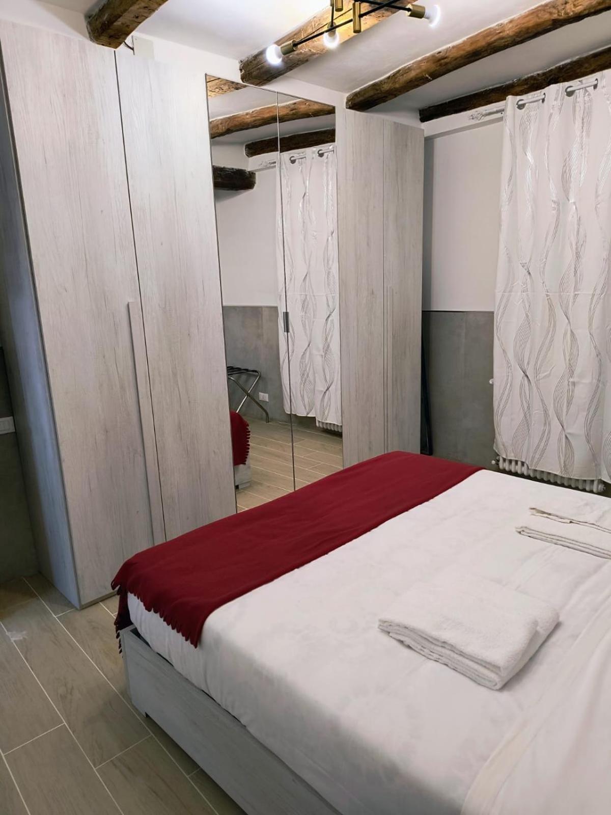 50 Tourist House Bologna - Pratello - Self Check-In Apartman Kültér fotó