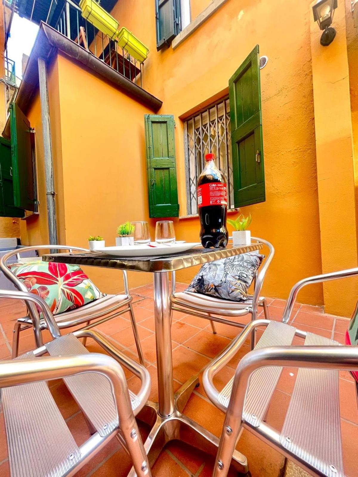 50 Tourist House Bologna - Pratello - Self Check-In Apartman Kültér fotó
